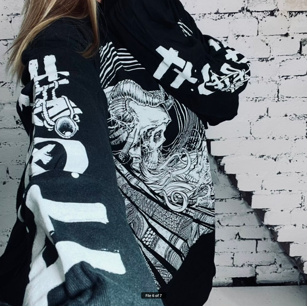 Portrait of a Lady Unisex Long Sleeve T-Shirt: MEDIUM